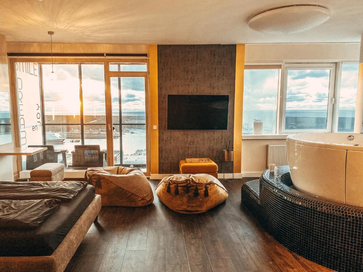 Sky Flat Jacuzzi 27 Floor Leilighet Klaipėda Eksteriør bilde